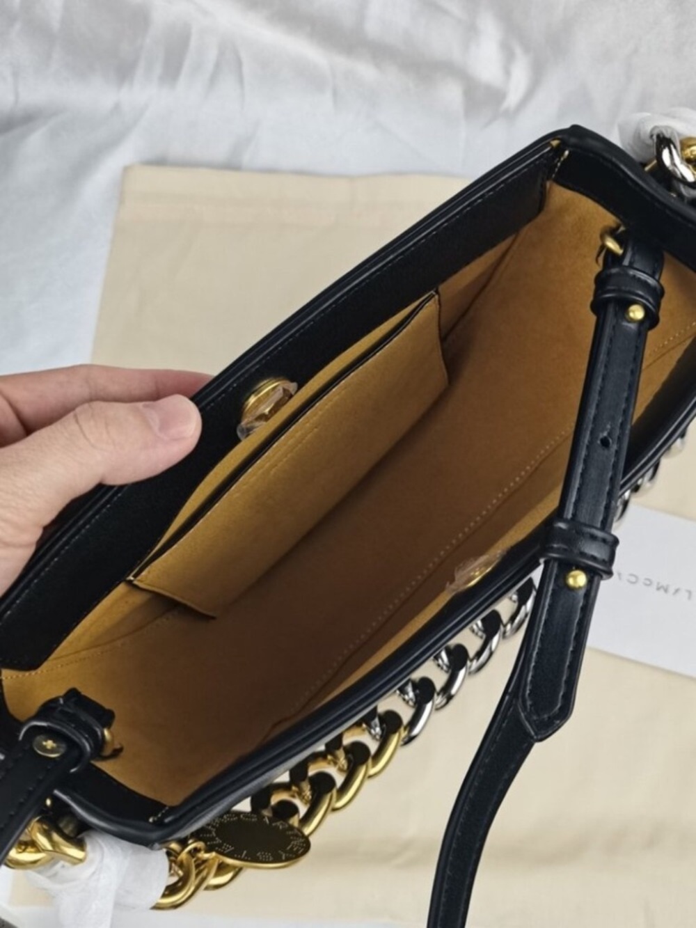 Stella McCartneyđź’• Black Shoulder Bag with Gold & Silver Chain - Picture 6 of 7